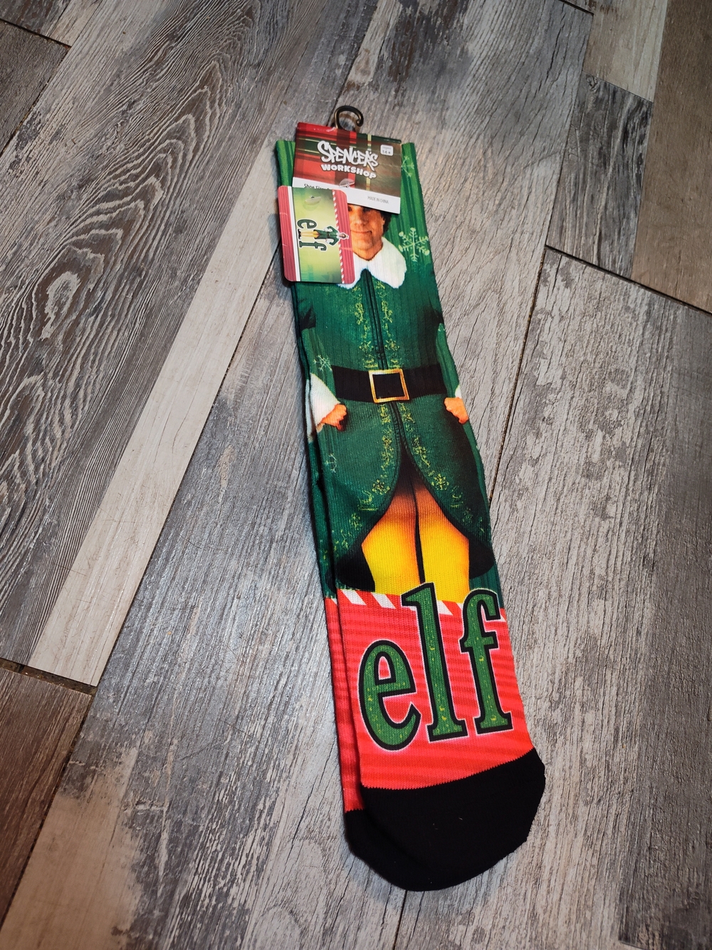 5/$25 SALE NWT Spencer's Elf Graphic Novelty Men's Socks - Green & Red
